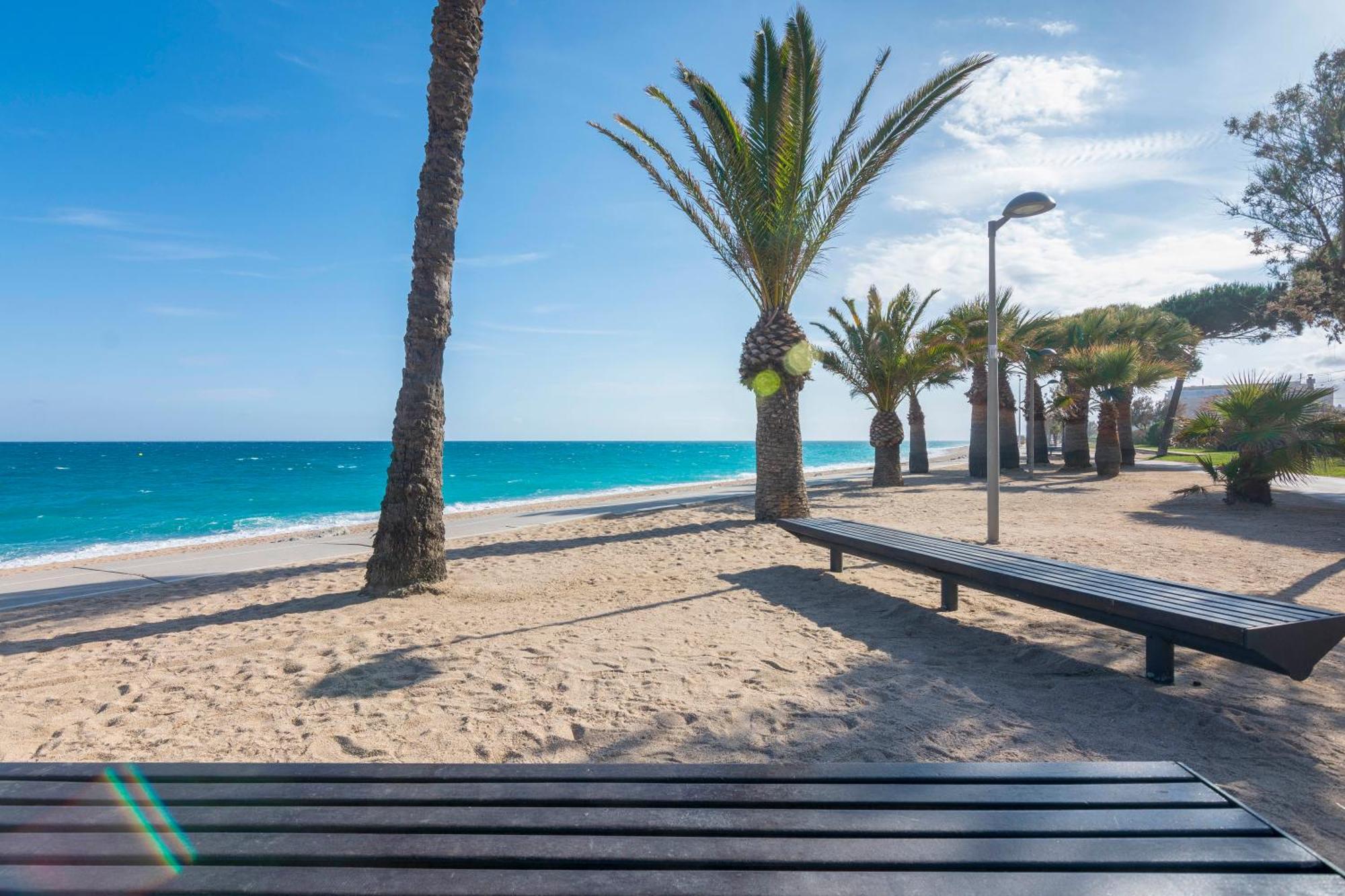 HomeHolidaysRentals Frida Pineda De Mar Exterior foto