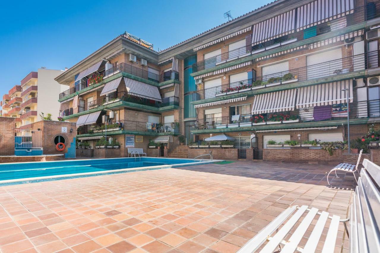 HomeHolidaysRentals Frida Pineda De Mar Exterior foto