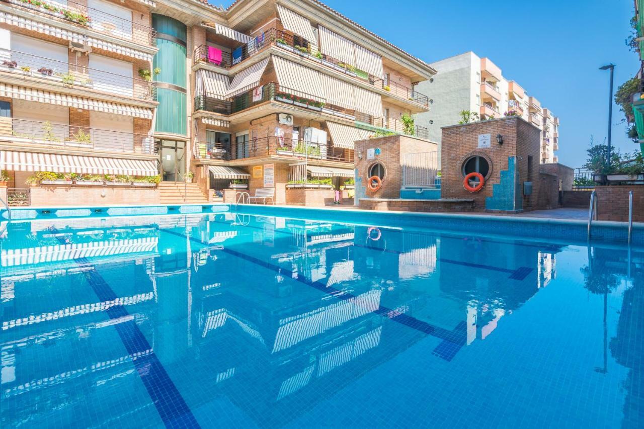 HomeHolidaysRentals Frida Pineda De Mar Exterior foto